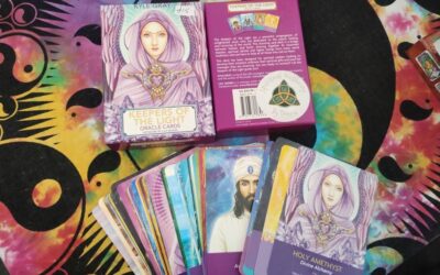 💚 Keepers Of The Light Oracle Cards – Kyle Gray – £15.00💚